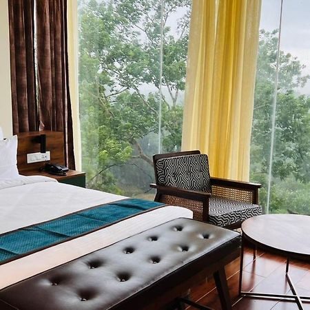 The Convoy Hotel Dibrugarh Exterior foto