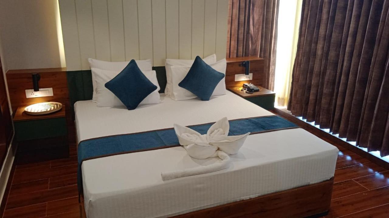 The Convoy Hotel Dibrugarh Exterior foto